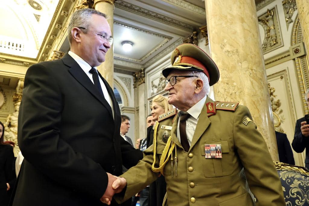 Ziua Veteranilor de Război | Nicolae Ciucă: „Punem eroii înaintea noastră și țara înaintea tuturor”