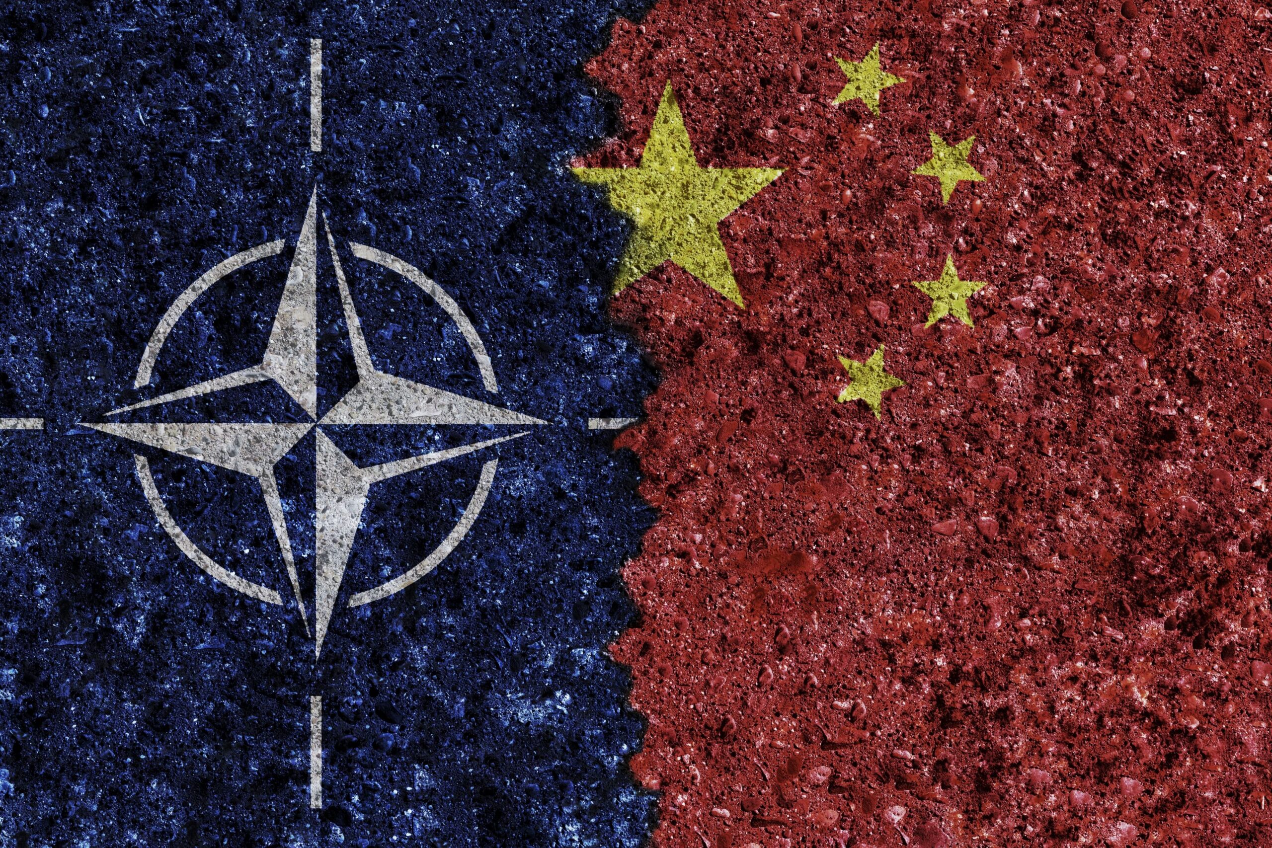 China îndeamnă la „vigilenţă ridicată” faţă de expansiunea NATO în Asia