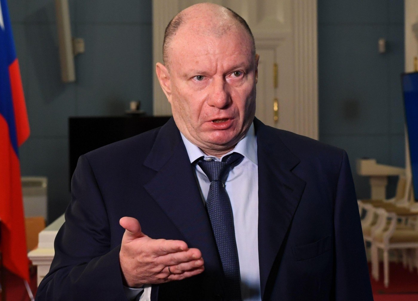 Avioanele-fantomă cu care oligarhii sancționați călătoresc în lume