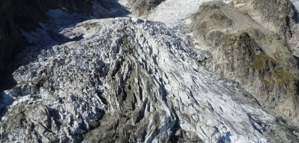 Trei alpinişti olandezi au fost găsiţi morți lângă un gheţar, în Elveţia