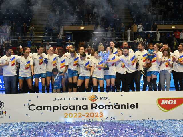 Galerie Foto | CSM București a sărbătorit titlul de campioană a Ligii Naționale de handbal feminin