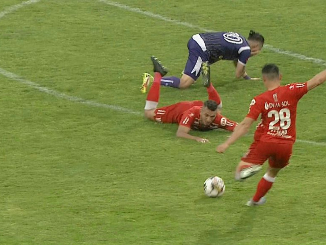 Video | FC Argeș – UTA 2-2. Meci nebun! Trei penalty-uri, ocazii, patru goluri și scandal uriaș