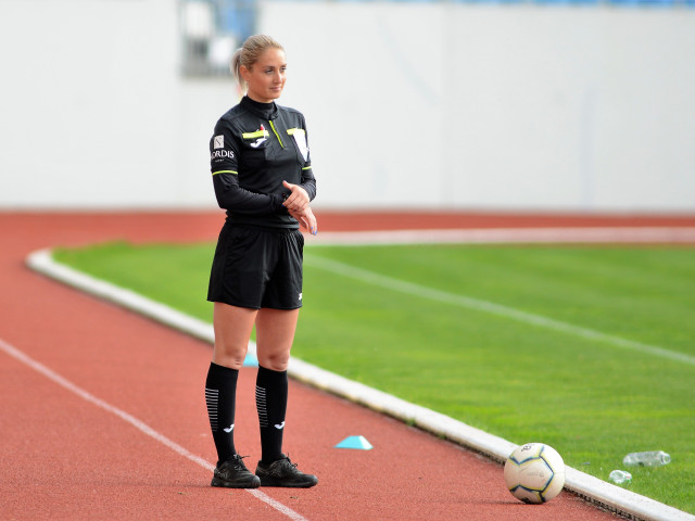 Ionela Alina Peșu debutează ca arbitru de centru în SuperLigă. Meciul la care a fost delegată