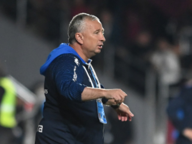 ”Petrescu nu va rămâne la CFR Cluj”. Motivele pentru care ardelenii ar urma să renunțe la ”Bursuc”: ”Nu e omul potrivit”