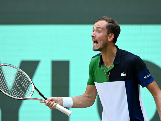 Medvedev a fost eliminat de locul 172 ATP. „Nu știu dacă oamenilor le place să mănânce praf”