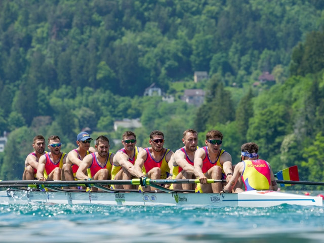 O nouă medalie pentru România la Campionatul European de canotaj! Echipajul masculin de 8+1 a obținut argintul
