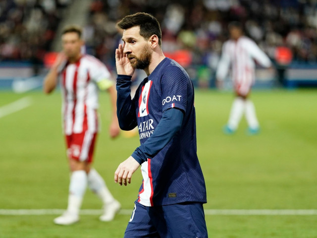 Ce făcea Leo Messi când era huiduit la partida dintre PSG și Ajaccio