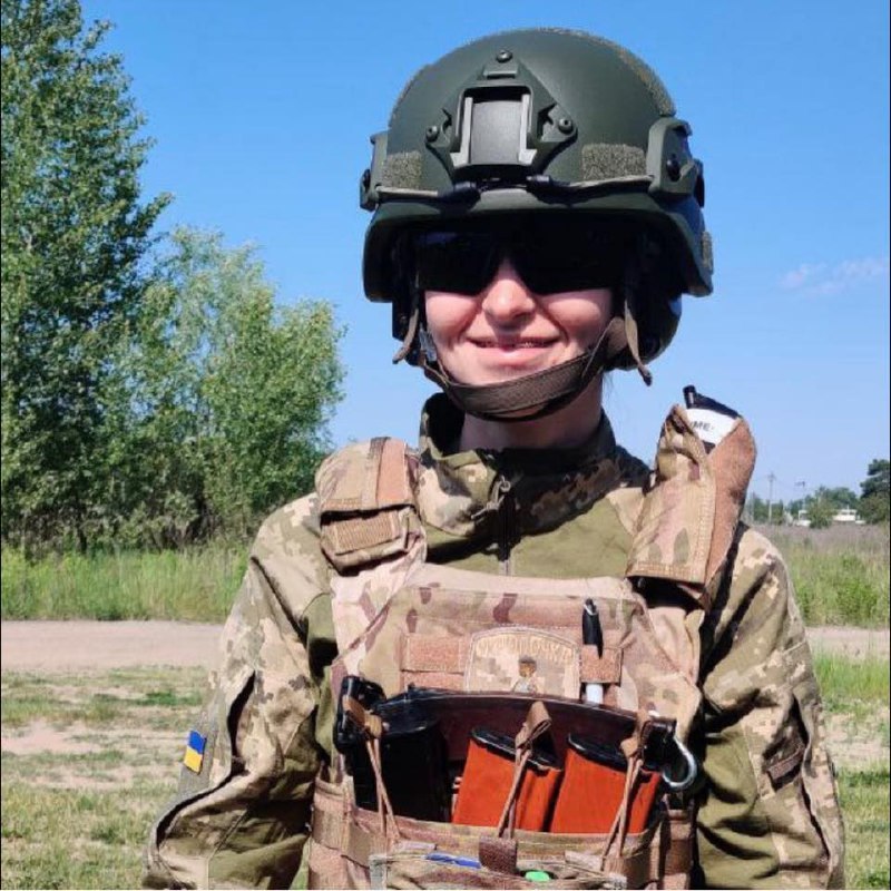 Povestea Iuliei, comandantul unui pluton ucrainean care luptă la Bahmut. Și-a pierdut soțul și tatăl din cauza războiului