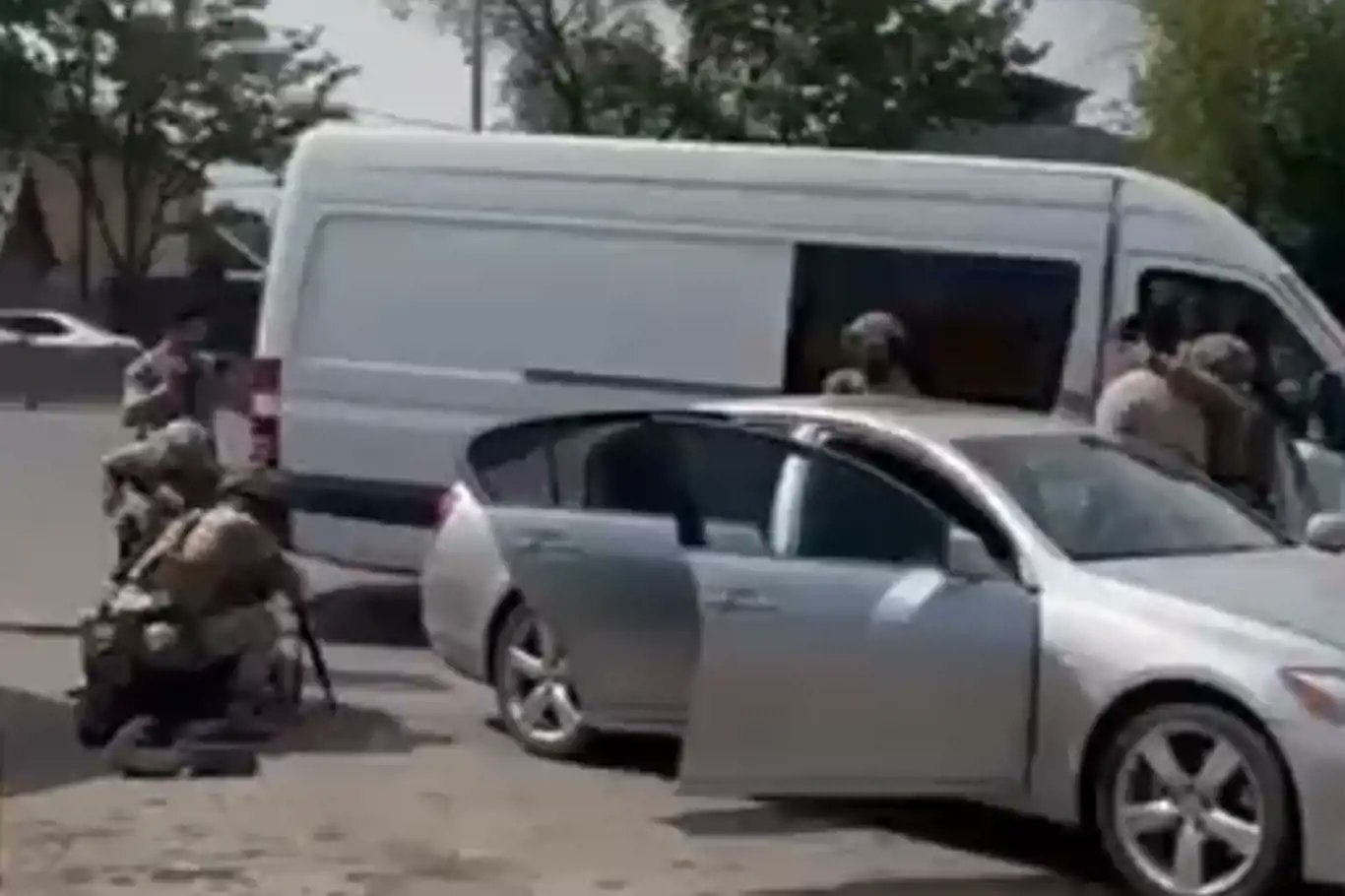 Zeci de arestări în Kârgâzstan. 30 de oameni sunt acuzați că voiau să organizeze o lovitură de stat