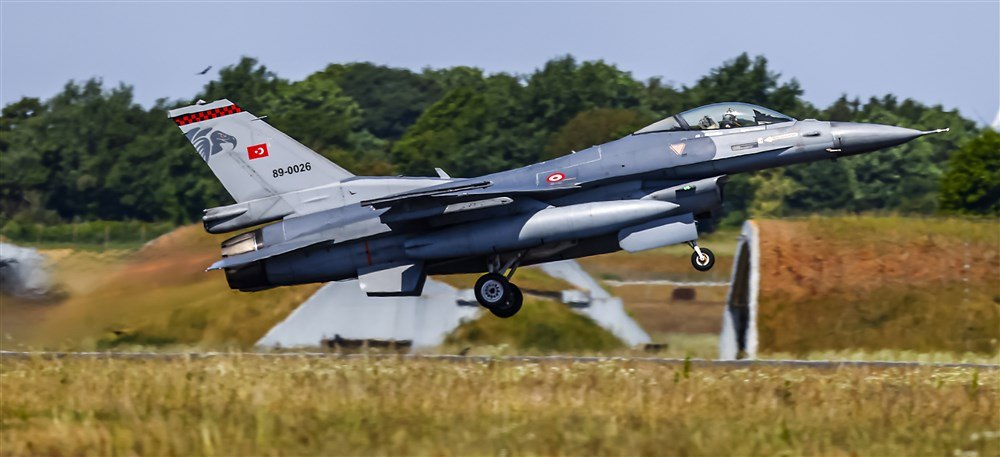 NATO organizează cel mai mare exercițiu aerian din istoria sa. General german: Hotărâți să apărăm fiecare centimetru