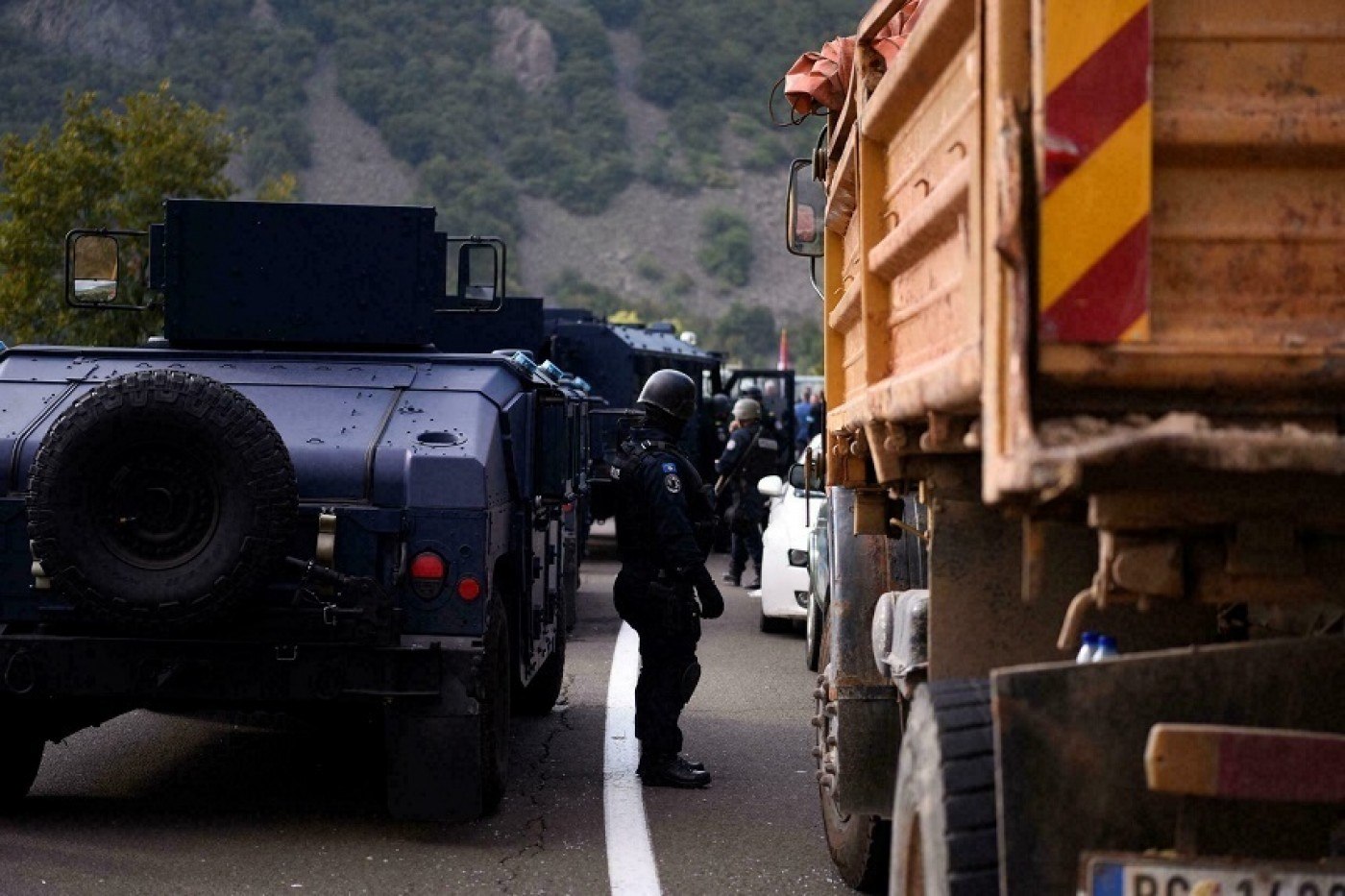 Kosovo permite vehiculelor sârbe şi bunurilor să treacă din nou frontiera