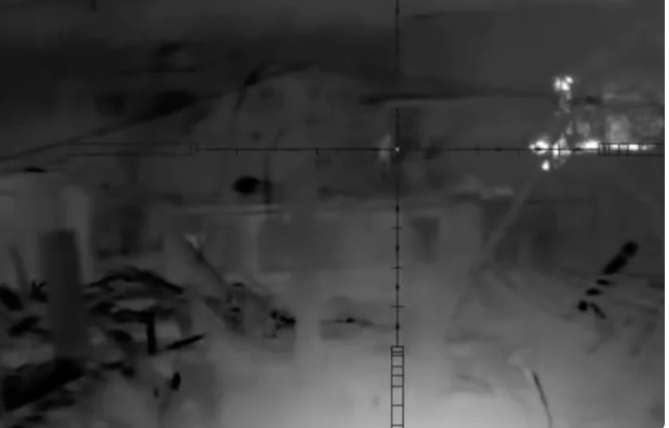 Atac nocturn al lunetiștilor ucraineni, captat într-un video plin de dramatism VIDEO