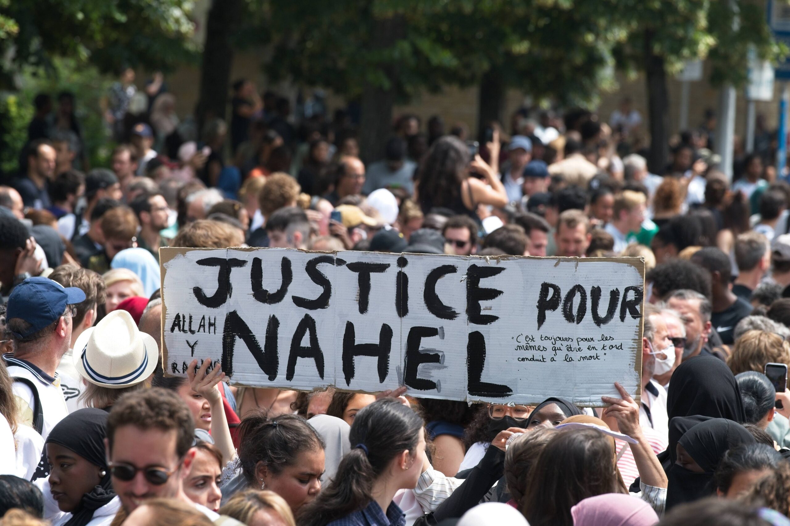 Cine era Nahel, adolescentul de 17 ani ucis de polițiștii francezi. Fusese reținut de 12 ori