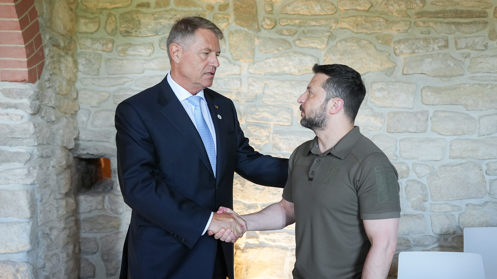 „Împreună cu Preşedintele Zelenski am semnat Declaraţia comună cu privire la integrarea euroatlantică a Ucrainei” „Împreună cu Preşedintele Zelenski am semnat Declaraţia comună cu privire la integrarea euroatlantică a Ucrainei”