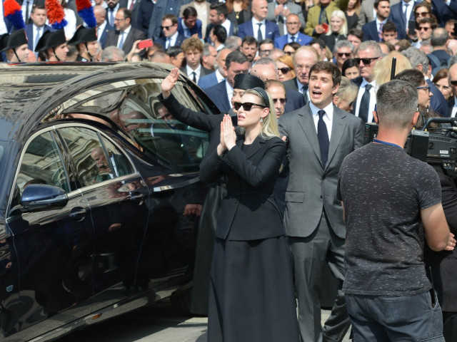 O româncă, arestată în timpul înmormântării lui Silvio Berlusconi