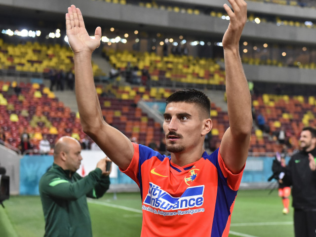 Iulian CristeaAu bătut palma! Iulian Cristea semnează cu Rapid