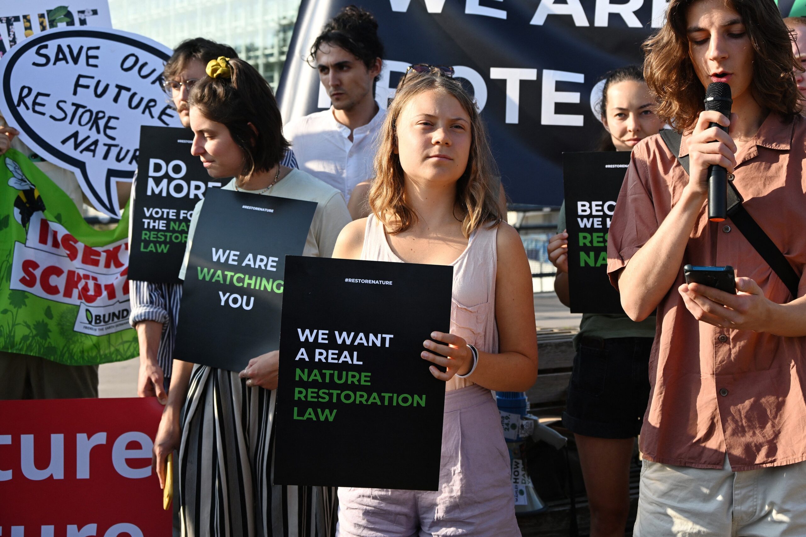Protest pro și contra Legii Restaurării Naturii la Bruxelles. Greta Thunberg, mesaj pentru politicieni VIDEO
