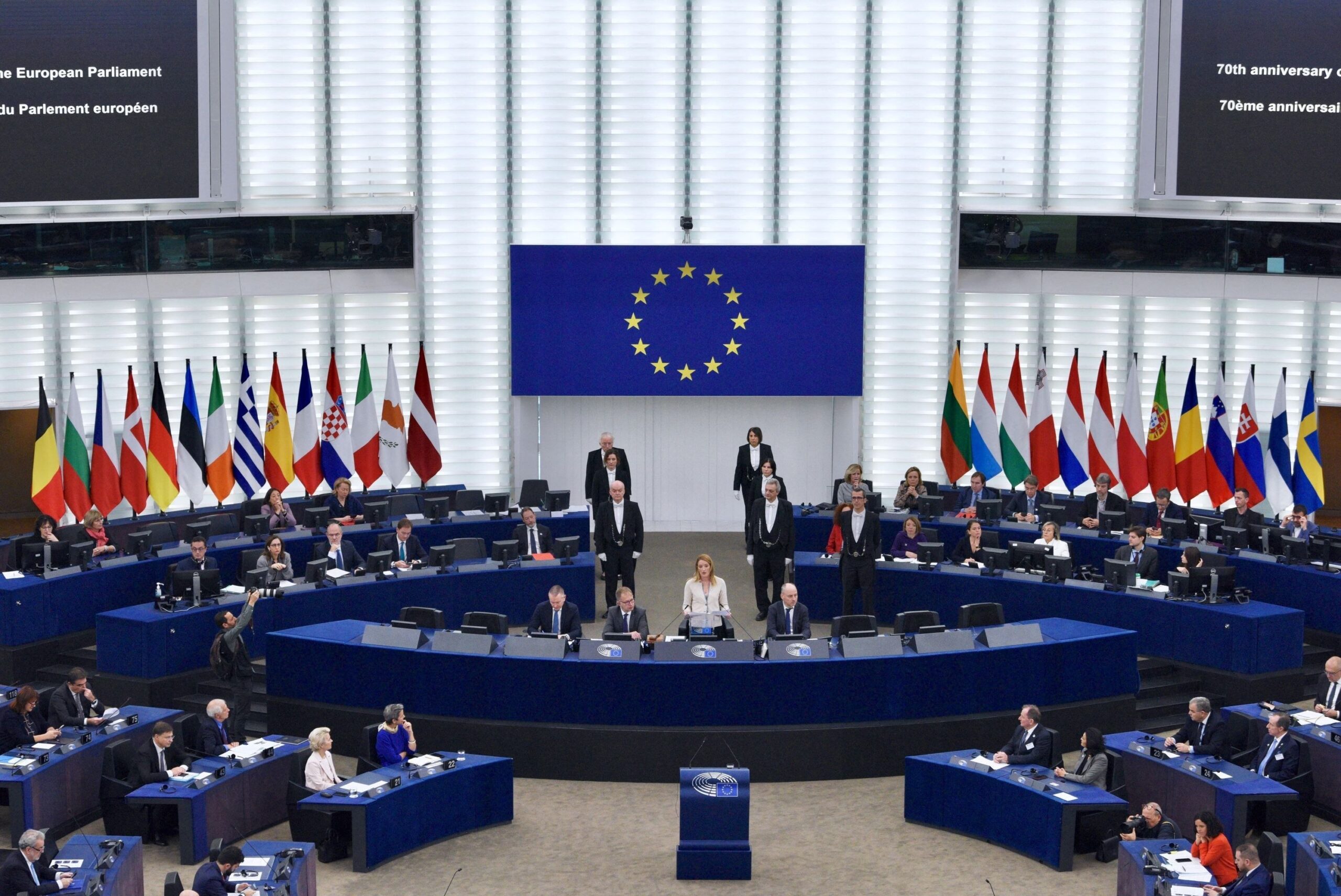 Măsurile Parlamentului European după scandalul Qatargate. Ingerințele străine „nu trebuie să rămână fără consecințe”