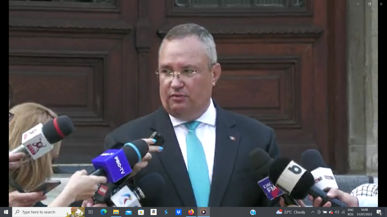 Nicolae Ciucă a anunțat că demnitarii își vor putea păstra doar jumătate din numărul de consilieri