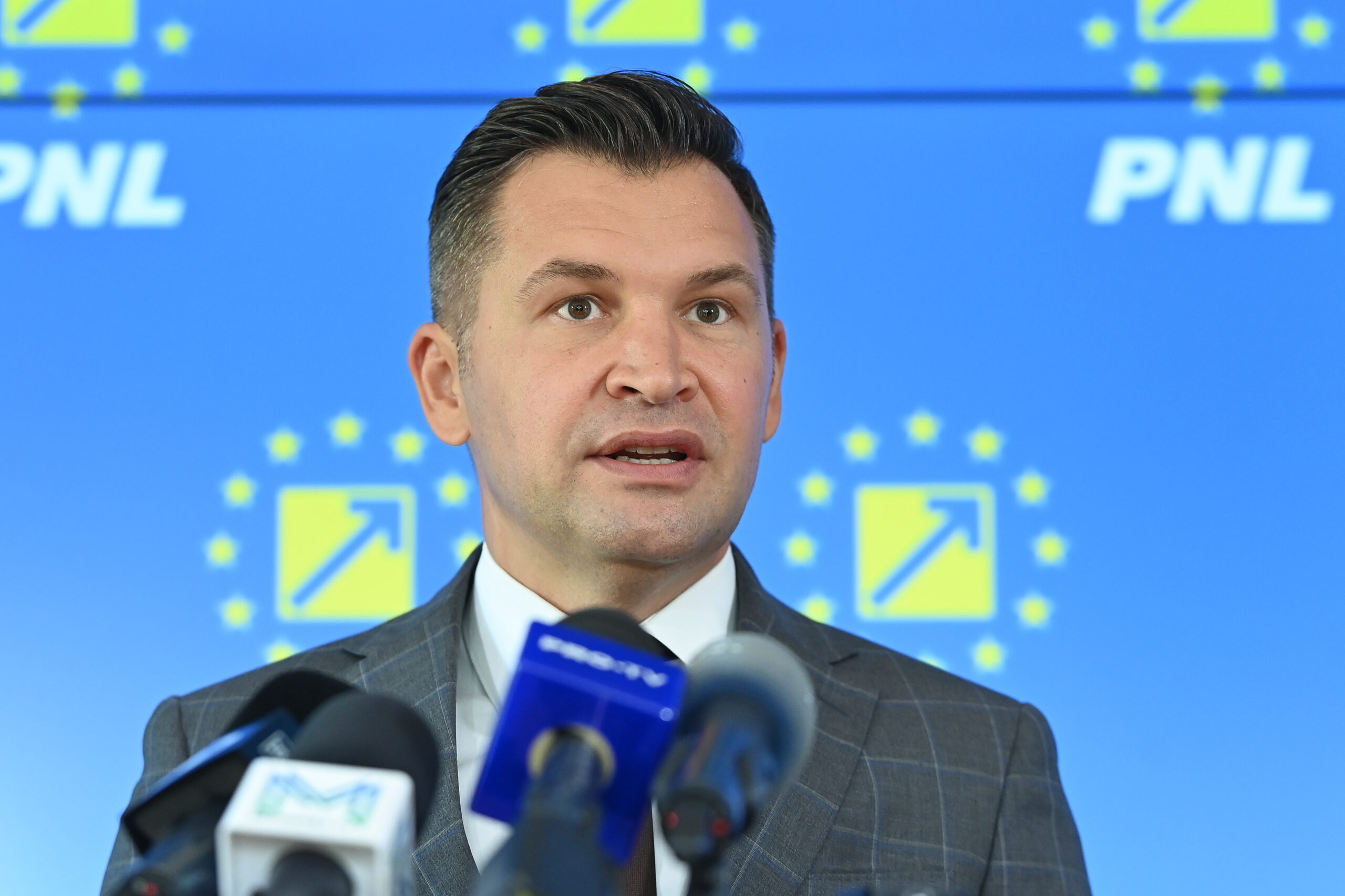 PNL nu susține taxe noi, dar „este nevoie de ele” PNL nu susține taxe noi, dar „este nevoie de ele”