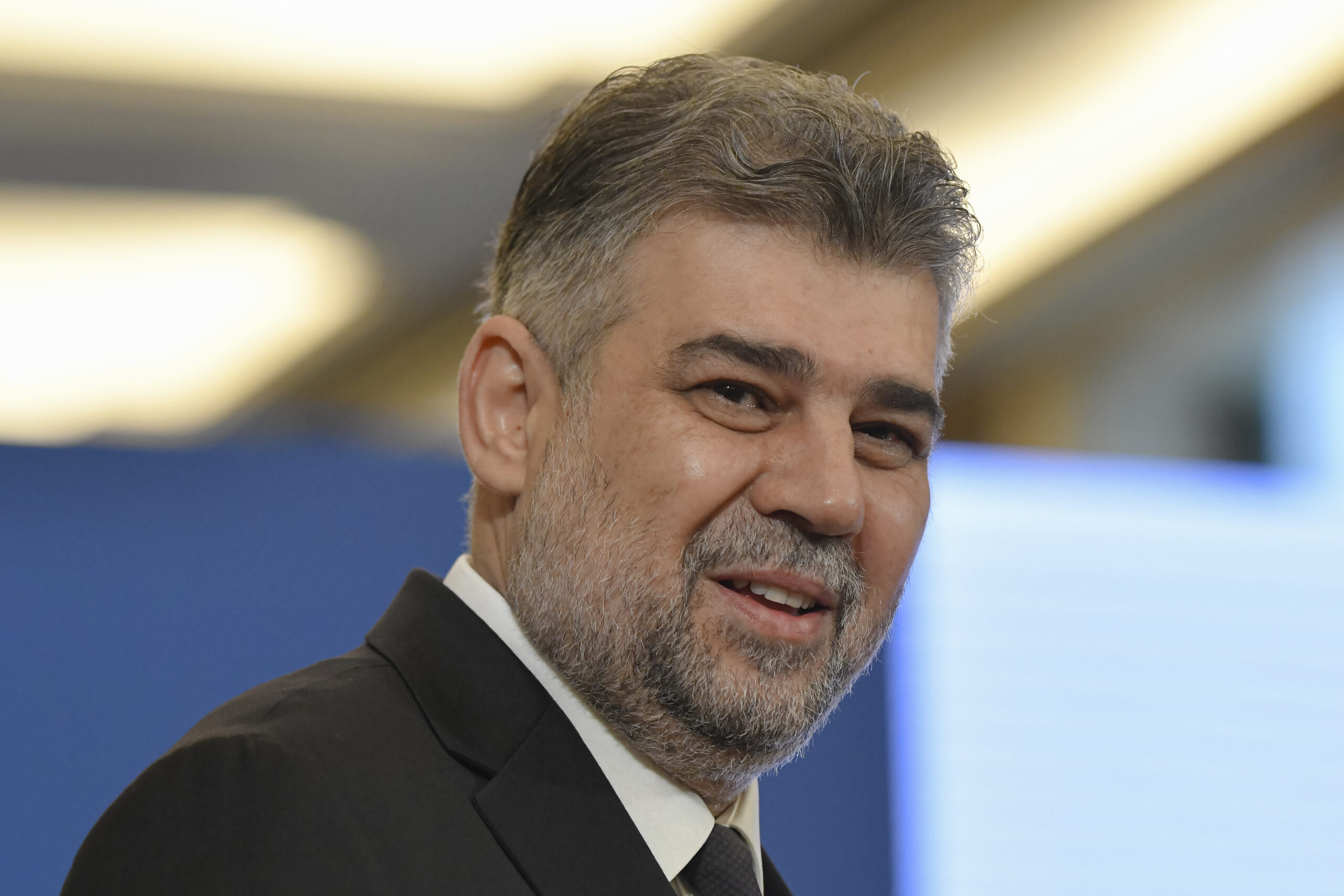 Nu este oportun să introducem taxe noi. Ce face premierul cu facilitățile pentru IT și agricultură?