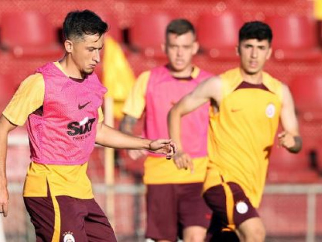 Moruțan și Cicâldău, back to business la Galatasaray! Primele antrenamente după un an cu formația din Turcia
