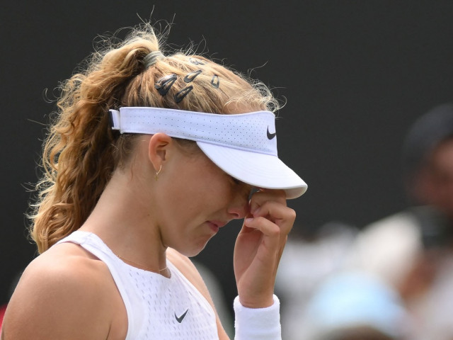 Huiduieli la scenă deschisă la meciul de la Wimbledon al unei rusoaice de 16 ani! Ce a spus adolescenta la final