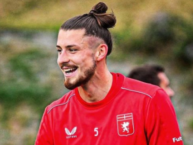 Dorit de Juventus, Radu Drăgușin poate ajunge la o altă forță din Serie A. Genoa e gata să îl vândă