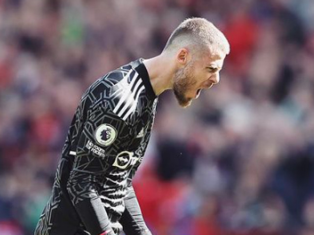Manchester United l-a lăsat să plece, dar îi cere să nu semneze cu altă echipă! Situația bizară a lui David De Gea