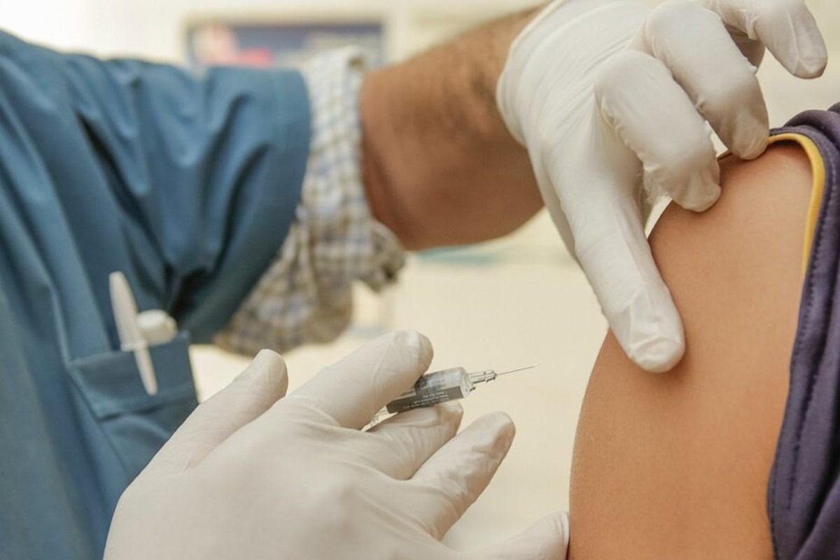 Vaccinurile pe care să le faci înainte de vacanță, în funcție de destinație
