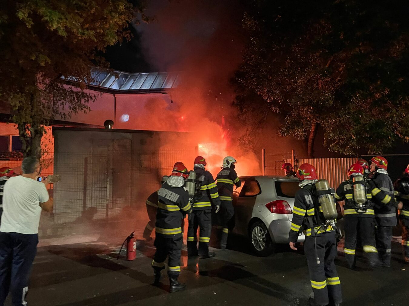 Explozie și incendiu la generatorul spitalului Robănescu. Peste 100 de copii internați, duși la Spitalul ”Marie Curie” Explozie și incendiu la generatorul spitalului Robănescu. Peste 100 de copii internați, duși la Spitalul ”Marie Curie”