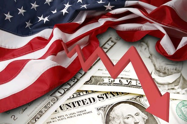 Vine o nouă criză economică mondială? S&P Global a retrogradat ratingurile pentru mai multe bănci regionale din SUA