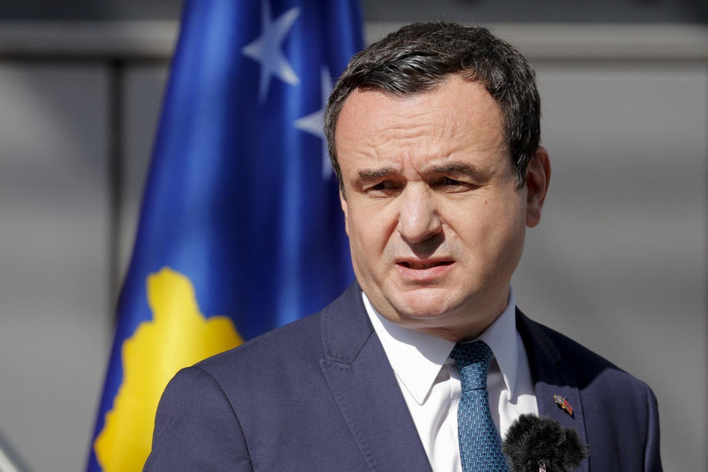 Polițist ucis într-un schimb de focuri de armă în Kosovo. „Atacatorii sunt profesioniști”