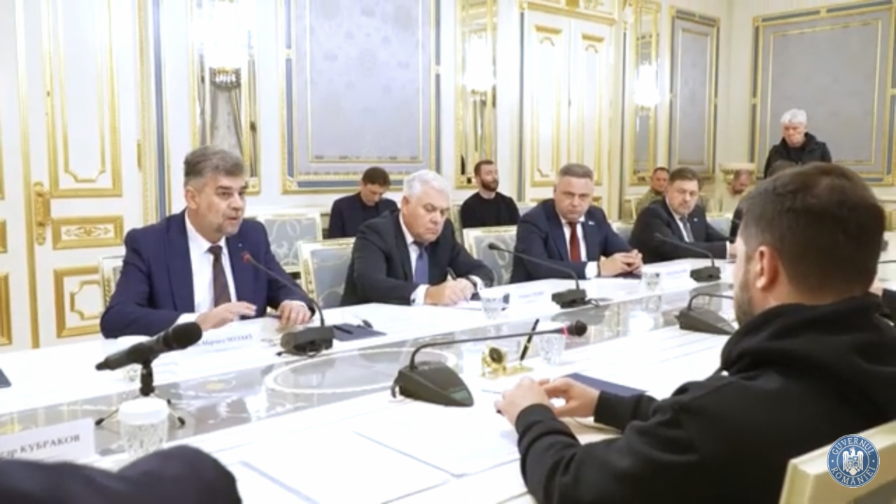 Marcel Ciolacu s-a întâlnit cu Zelenski la Kiev. “Apreciez sprijinul în decizia privind limba română” Marcel Ciolacu s-a întâlnit cu Zelenski la Kiev. “Apreciez sprijinul în decizia privind limba română”