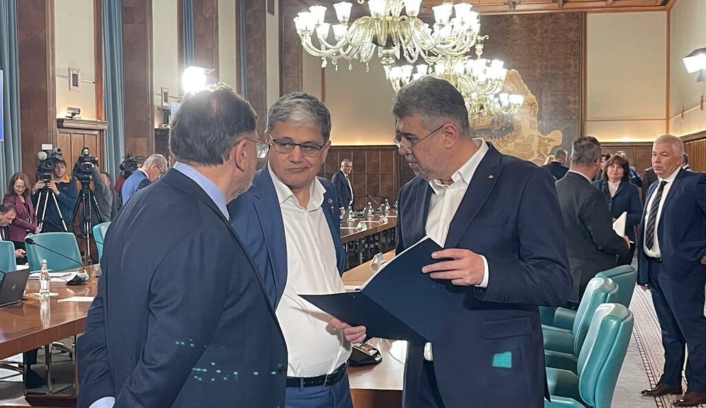 Turație maximă la Guvern pentru aprobarea BUGETULUI pe 2024 / Pe masa cabinetului Ciolacu este și bugetul asigurărilor sociale Turație maximă la Guvern pentru aprobarea BUGETULUI pe 2024 / Pe masa cabinetului Ciolacu este și bugetul asigurărilor sociale