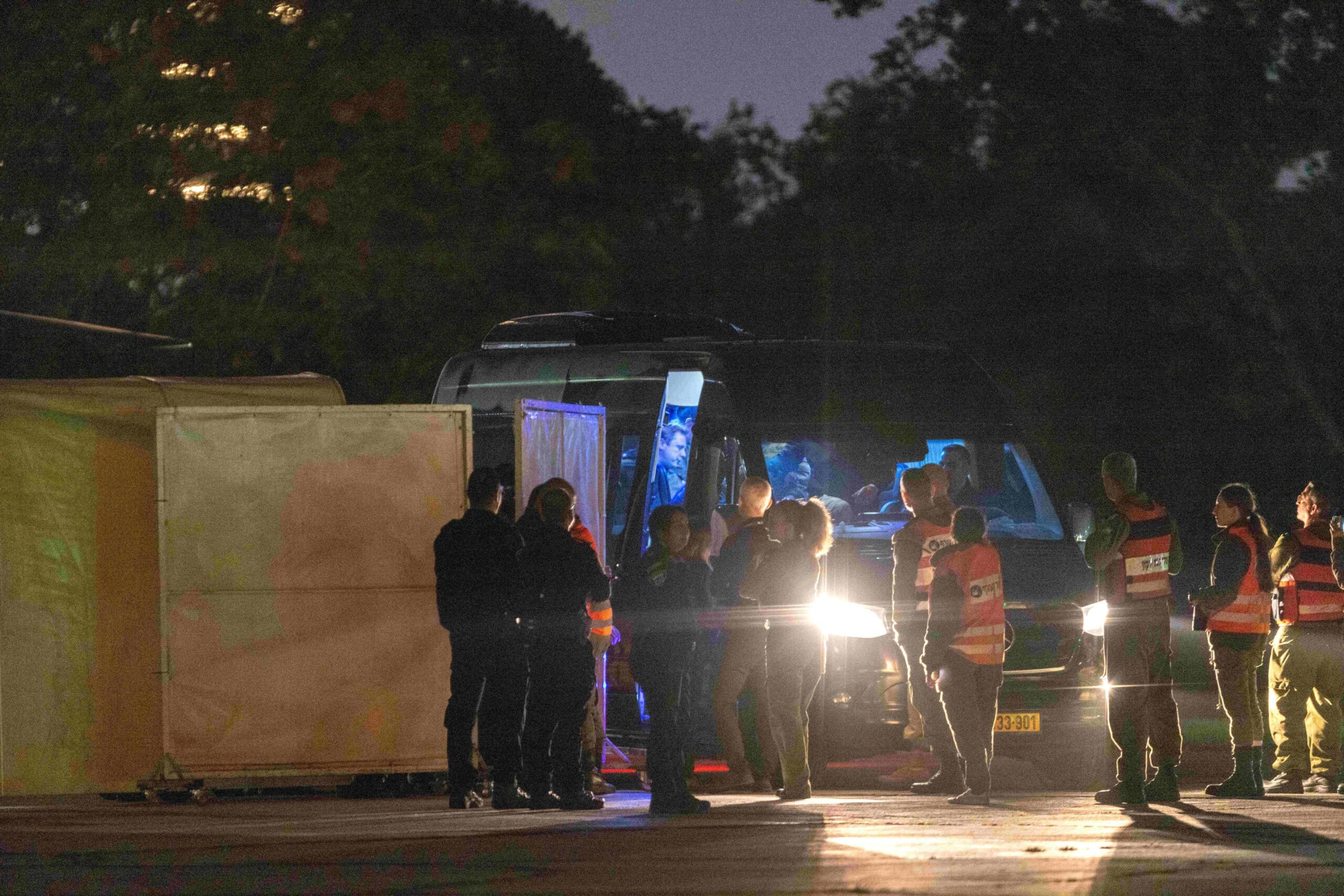 Mărturia unor ostatici israelieni eliberați despre cum au fost ascunși de Hamas: „Ei sunt încă acolo”