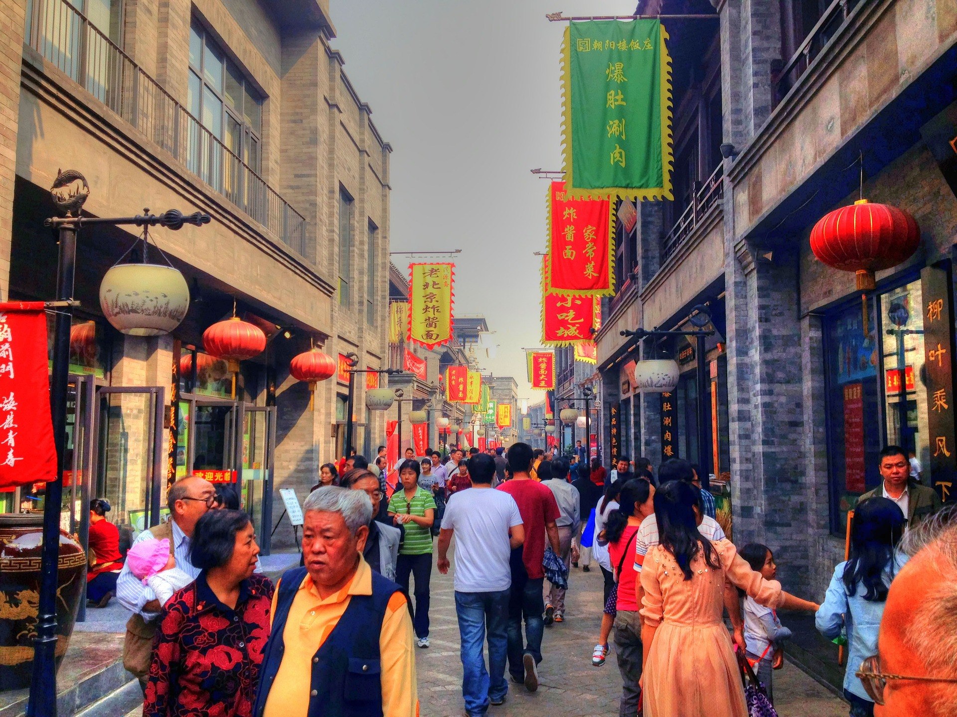 China, scădere record a populației în 2023. De ce rata natalității s-a prăbușit