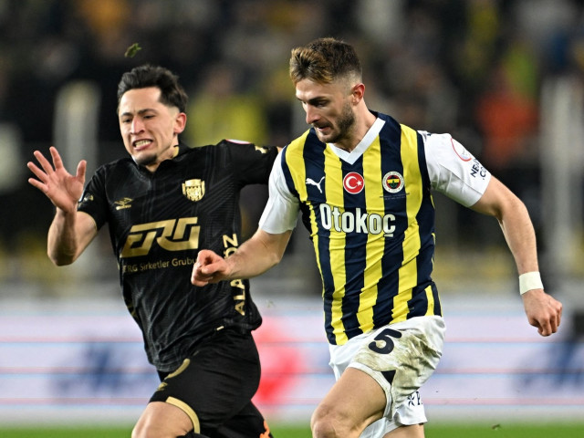 Olimpiu Moruțan a făcut spectacol în meciul cu Fenerbahce! „Avalanșă” de driblinguri împotriva liderului