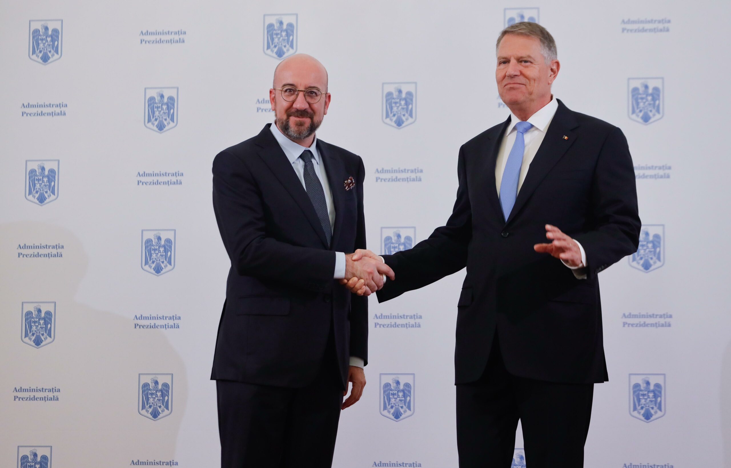 Charles Michel, laude pentru Klaus Iohannis / „Vor avea loc nişte alegeri şi liderii se vor pronunţa” Charles Michel, laude pentru Klaus Iohannis / „Vor avea loc nişte alegeri şi liderii se vor pronunţa”