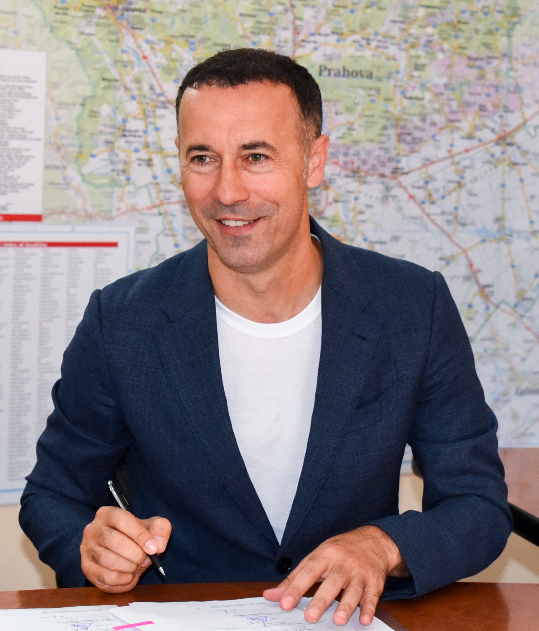 Iulian Dumitrescu, GREU de învins chiar și de PNL Iulian Dumitrescu, GREU de învins chiar și de PNL