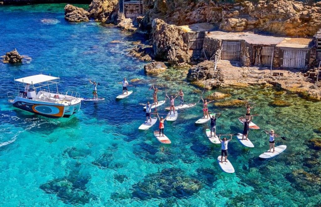 Locuitorii insulei spaniole Ibiza cer încetarea „turismului de masă”: „Nu mai suportăm!” Locuitorii insulei spaniole Ibiza cer încetarea „turismului de masă”: „Nu mai suportăm!”