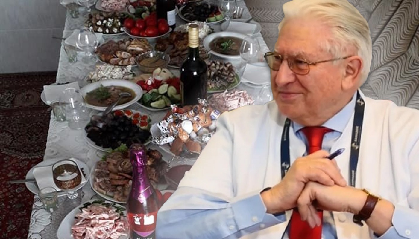 Doctorul Vlad Ciurea dezvăluie care este alimentul de pe masa de Paște care ne face mai inteligenți Doctorul Vlad Ciurea dezvăluie care este alimentul de pe masa de Paște care ne face mai inteligenți