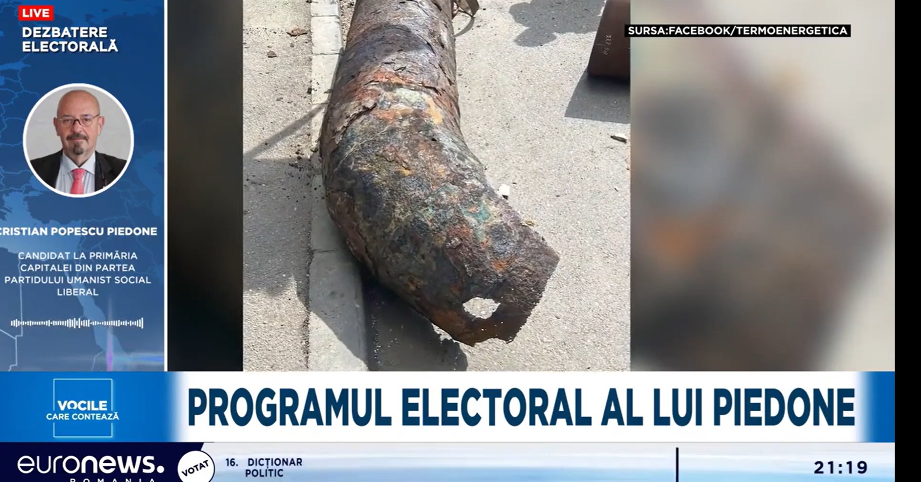 E o CÂRTIȚĂ specială care intră în carapacea CONDUCTEI
