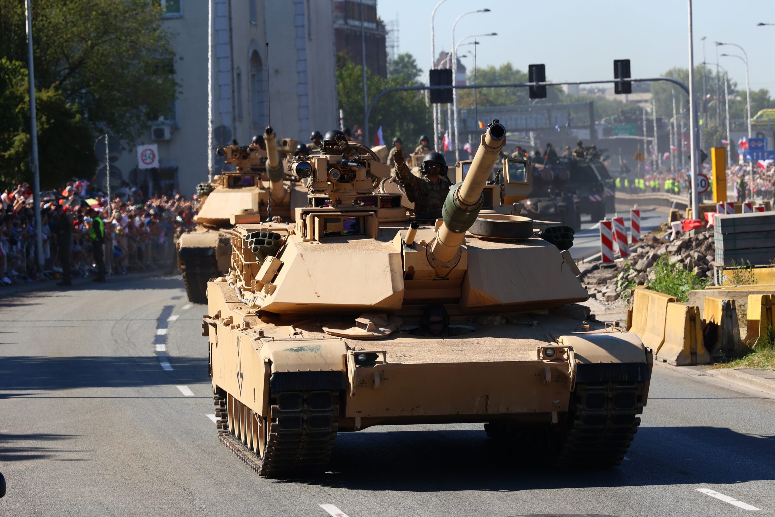 Cu războiul care bate la ușă, România se apucă de produs muniție