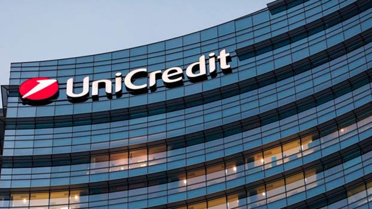 Schema prin care UniCredit Bank a dat o lovitură concurenței din România! Comisia Europeană i-a dat undă verde