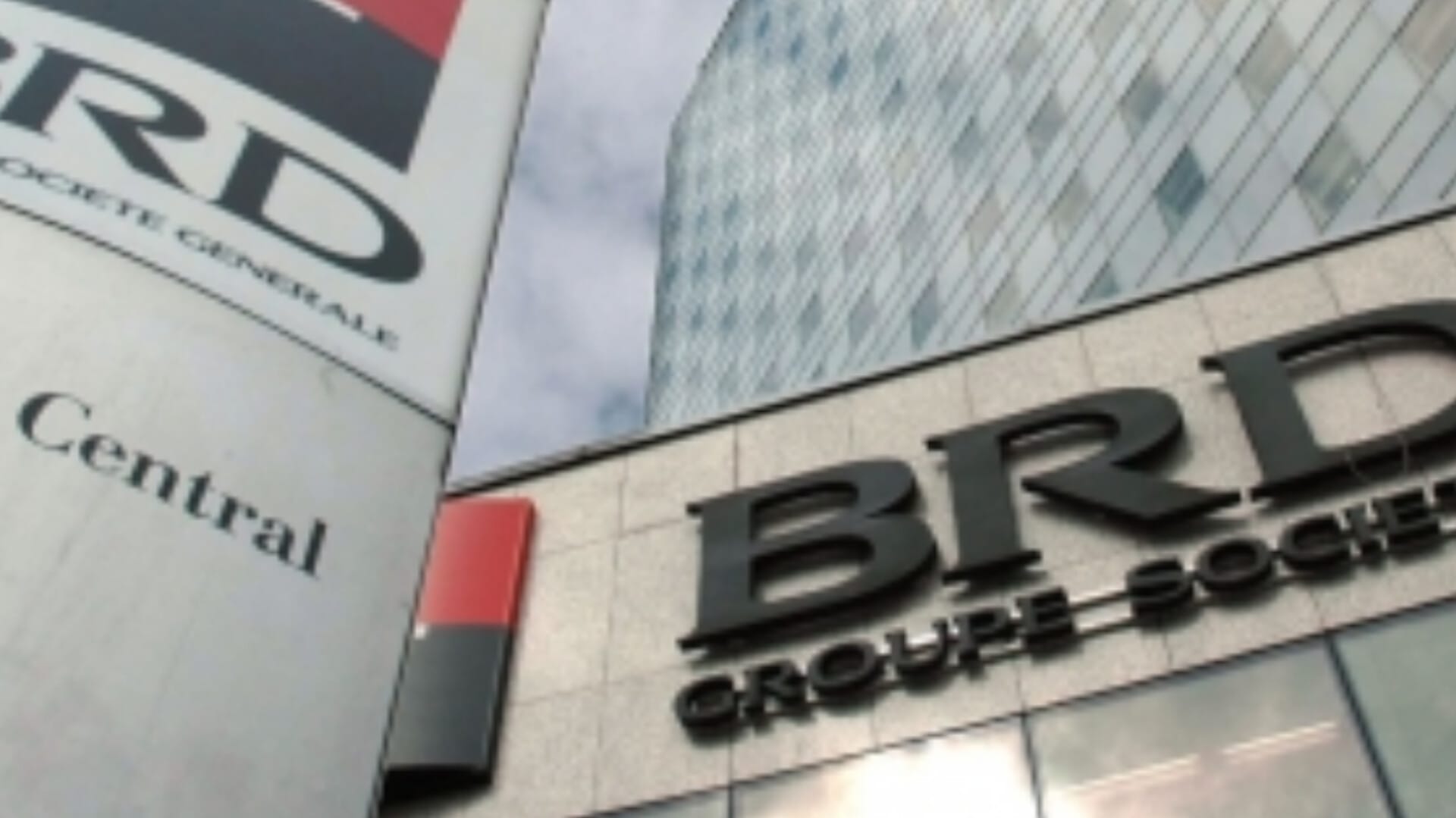 Mișcare inteligentă pe piața bancară! BRD acordă 100 de lei clienților care își deschid acest tip de cont