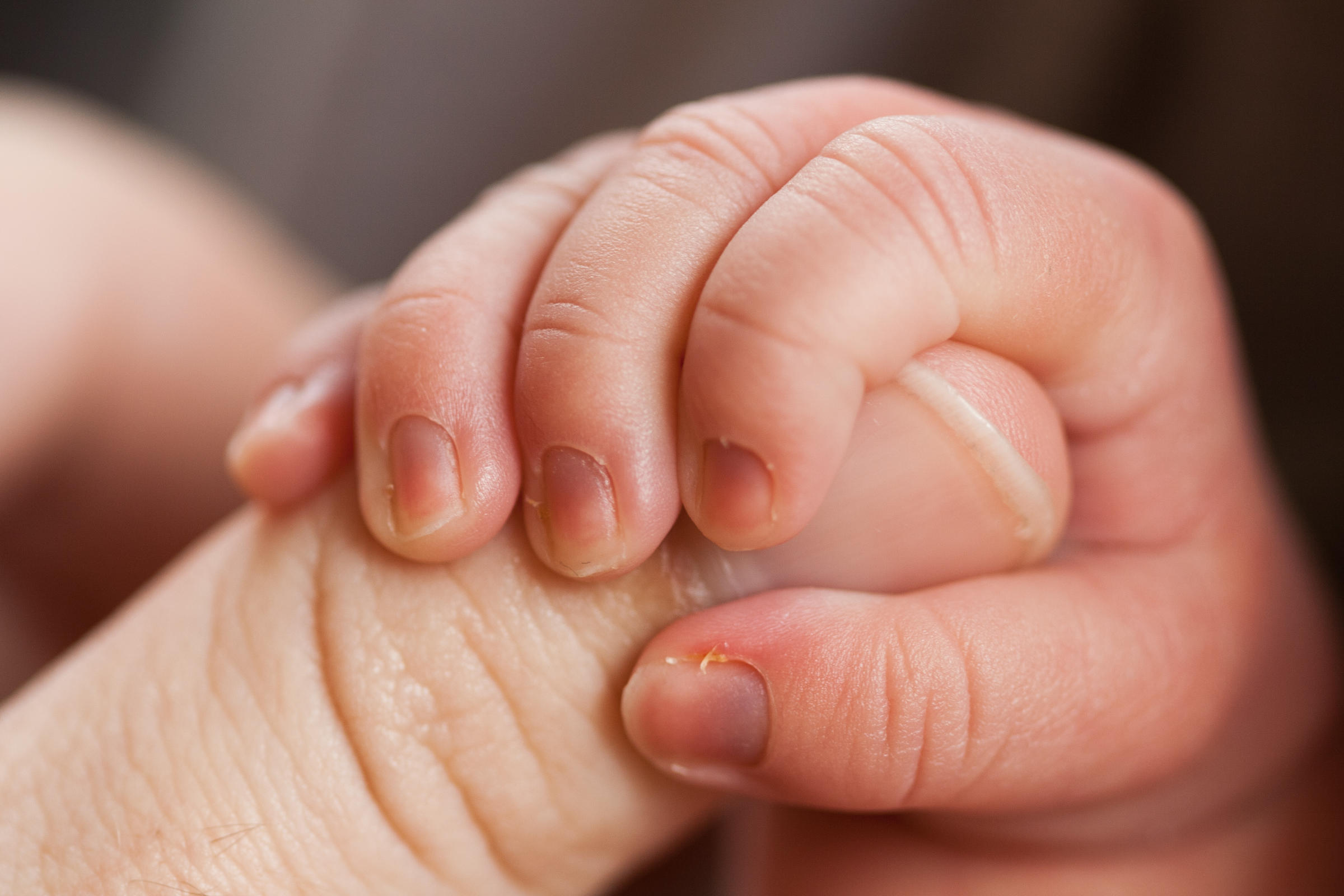 O femeie care a suferit un avort spontan acuză medicii de la Maternitatea Ploiești că n-au ajutat-o