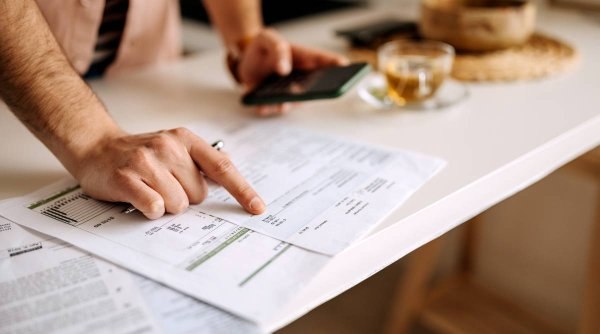 UE ar putea permite reducerea mai rapidă a impozitării energiei dacă prețurile cresc