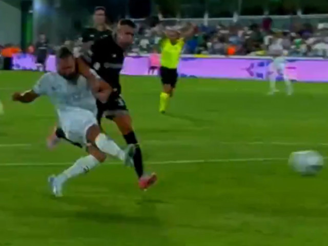 GOL Pușcaș! Românul a marcat primul său gol la noua echipă