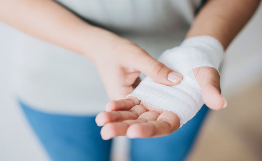 Ce boli se ascund, de fapt, în spatele rănilor care se vindecă greu. Doctorii trag un semnal de alarmă Ce boli se ascund, de fapt, în spatele rănilor care se vindecă greu. Doctorii trag un semnal de alarmă